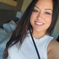 Sitter Profile Image: Denise H.