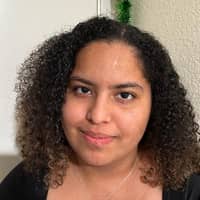 Sitter Profile Image: Mia J.