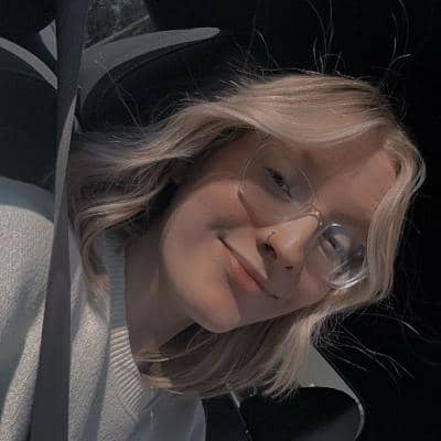 Sitter Profile Image: ashlyn s.
