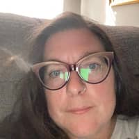 Sitter Profile Image: Carrie H.