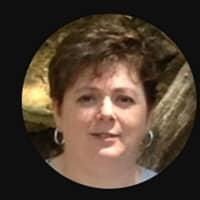 Sitter Profile Image: Tracy E.