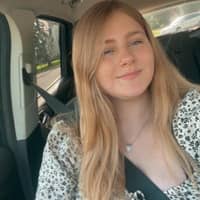 Sitter Profile Image: Arianna K.