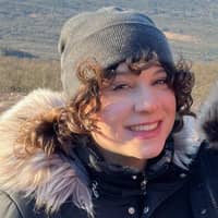 Sitter Profile Image: Haley C.