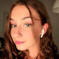 Passarens profilbild: Julia H.