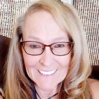 Sitter Profile Image: Leah D.