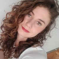 Sitter Profile Image: Zoe M.