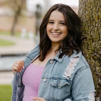 Sitter Profile Image: Carolynn R.