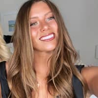 Sitter Profile Image: Madeleine L.