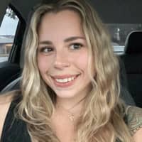 Sitter Profile Image: Shelby F.