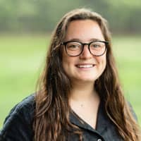 Sitter Profile Image: Zoe S.