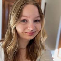 Sitter Profile Image: Samantha N.