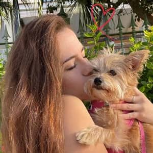 Sitter Profile Image: Carmen B.