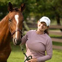 Sitter Profile Image: Shari W.