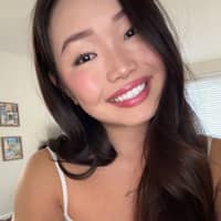 Sitter Profile Image: Stephanie U.