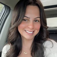 Sitter Profile Image: Salina G.