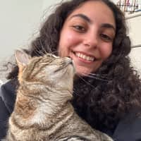 Sitter Profile Image: Nandie E.