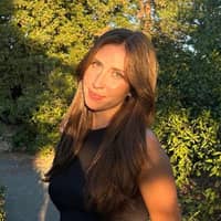 Sitter Profile Image: Ariel W.