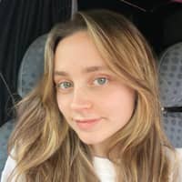 Sitter Profile Image: Amy H.