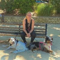 Photo de profil du pet sitter : Lina R.