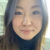 Sitter Profile Image: Angela L.