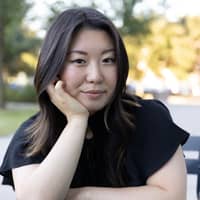 Sitter Profile Image: Angela L.