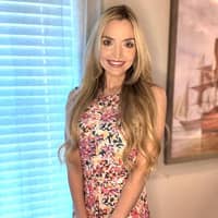 Sitter Profile Image: Holly J.