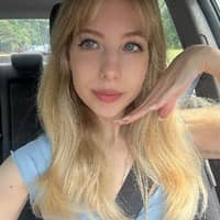 Sitter Profile Image: Ashlyn M.