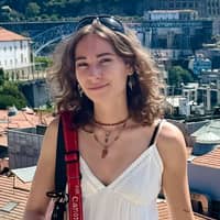 Sitter Profile Image: Julija G.