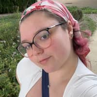 Sitter Profile Image: Natalie F.