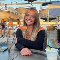 Sitter Profile Image: Jennifer M.