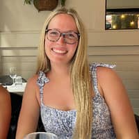 Sitter Profile Image: Allison S.