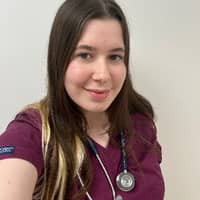 Sitter Profile Image: Abigail H.