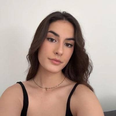 Photo de profil du pet sitter : Maeva B.