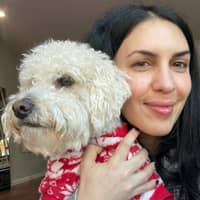 Sitter Profile Image: Carolina H.