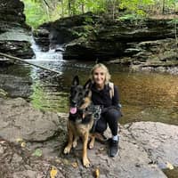 Sitter Profile Image: Leah S.