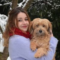 Sitter Profile Image: Justine L.