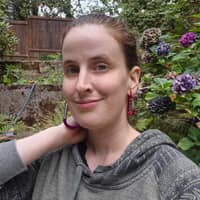 Sitter Profile Image: Freya S.