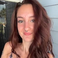 Sitter Profile Image: Sarah F.