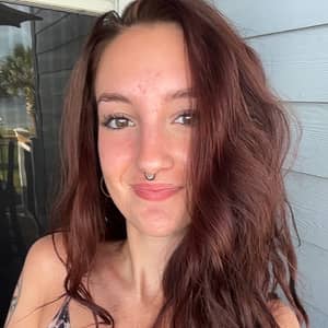 Sitter Profile Image: Sarah F.