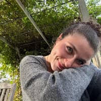 Sitter Profile Image: Isabella O.