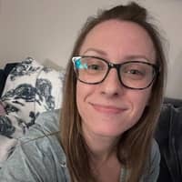 Sitter Profile Image: Angela M.