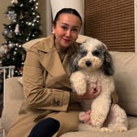 Sitter Profile Image: Frina H.