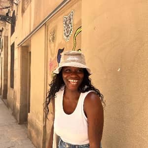 Sitter Profile Image: Nicole B.