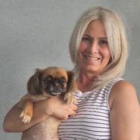 Sitter Profile Image: Llelenys F.