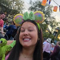 Sitter Profile Image: Isabella B.