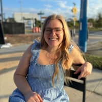 Sitter Profile Image: Erika R.