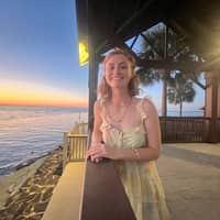 Sitter Profile Image: AnnaRiley S.