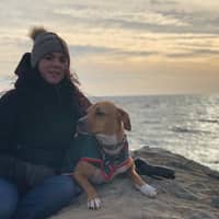 Sitter Profile Image: Mayra V.