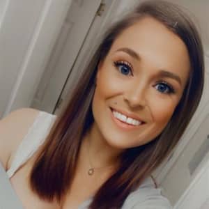 Sitter Profile Image: Ashley H.