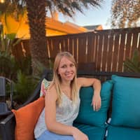 Sitter Profile Image: Holly G.